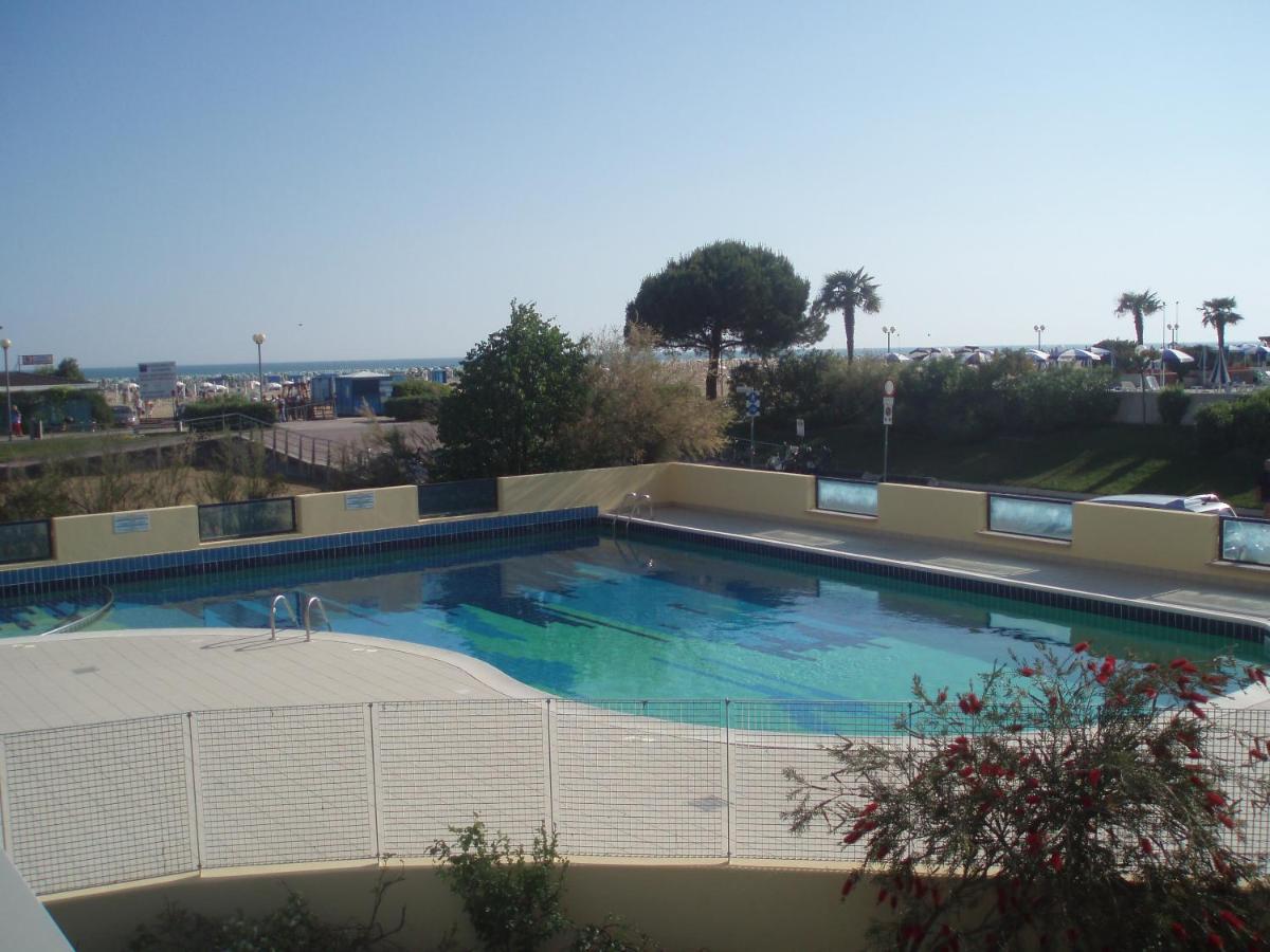 Lovely With Sea View - Beahost Apartment