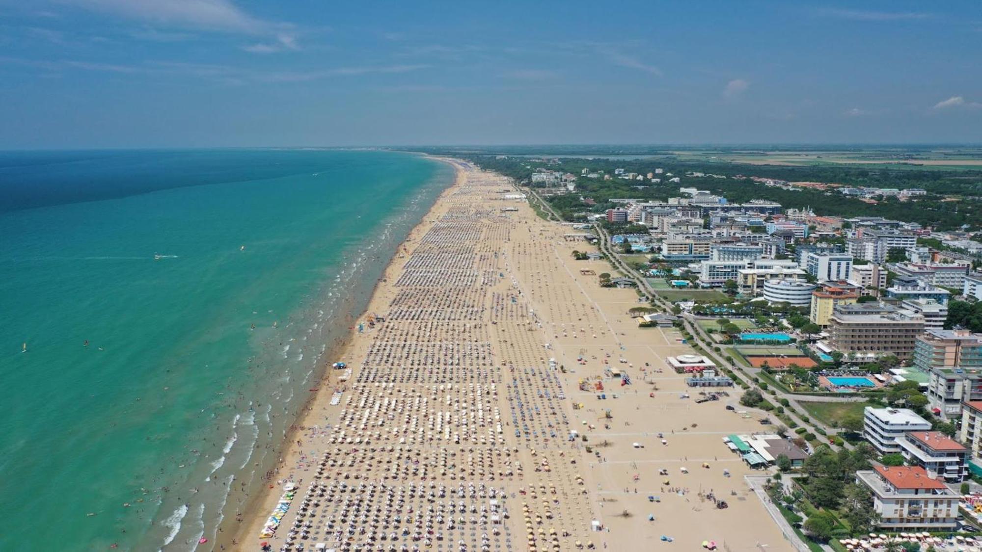 Lovely With Sea View - Beahost Apartment Bibione